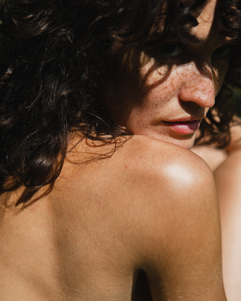 8 HABITUDES QUI VIEILLISSENT VOTRE PEAU, À ABANDONNER POUR DE BON !