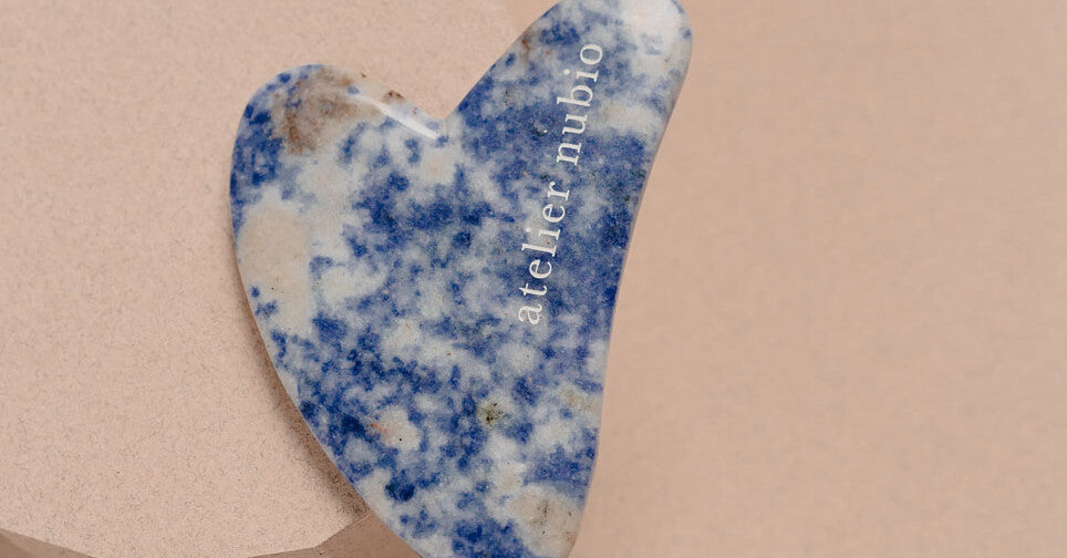 COMMENT UTILISER UN GUA SHA - LA TECHNIQUE EN VIDÉO